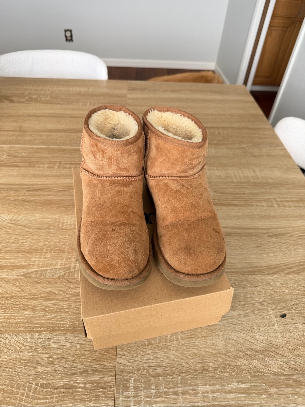 Womens chestnut Uggs